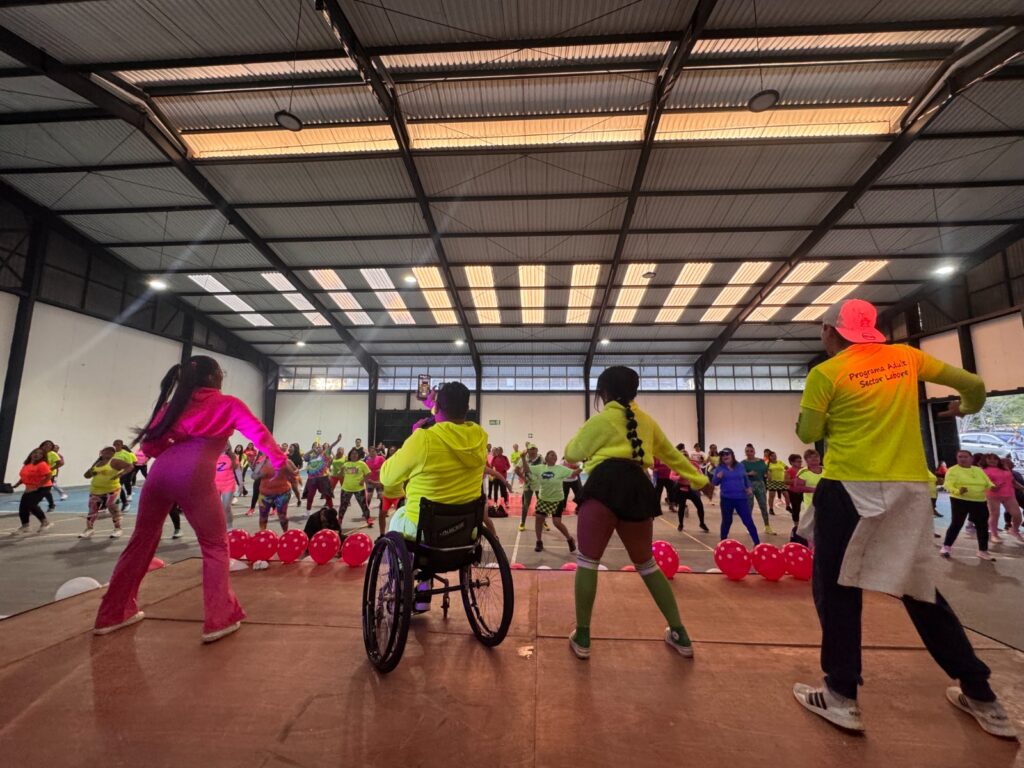 Clases de zumba en el Parque Erick Barrondo