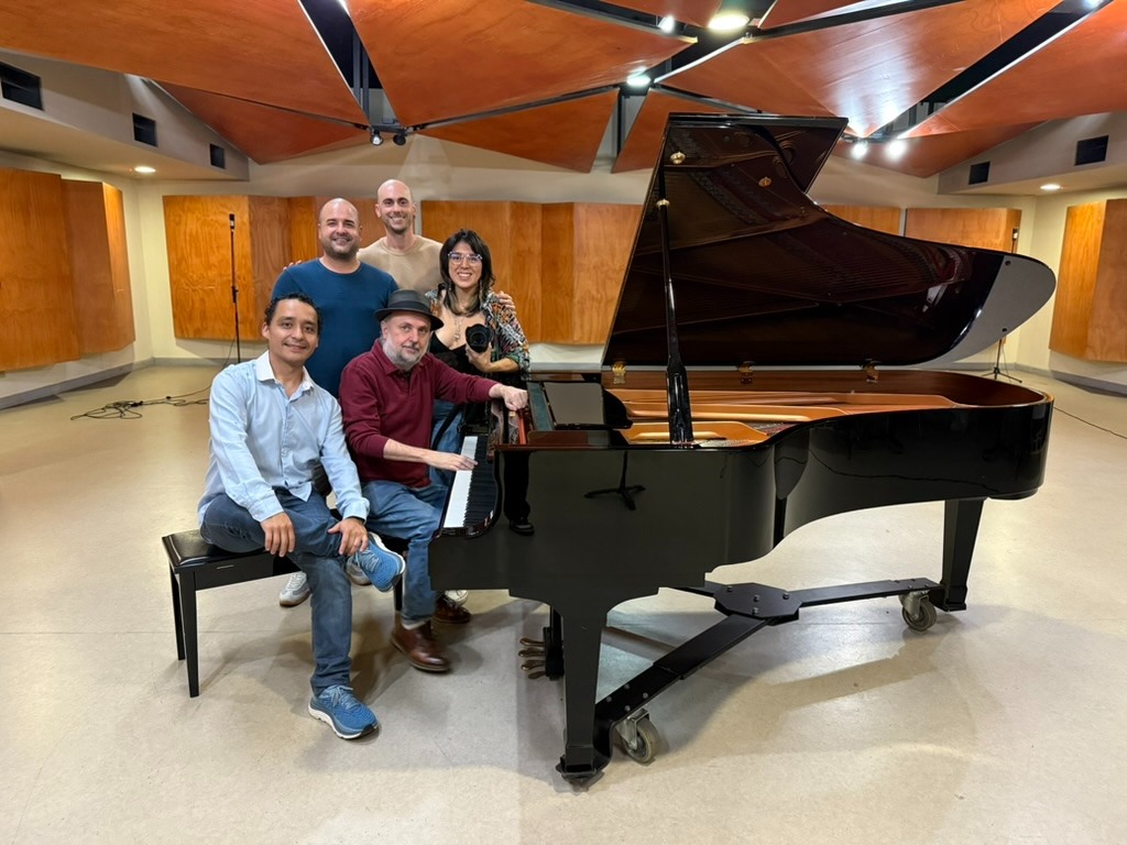 Pianista Jr. Medina MCD