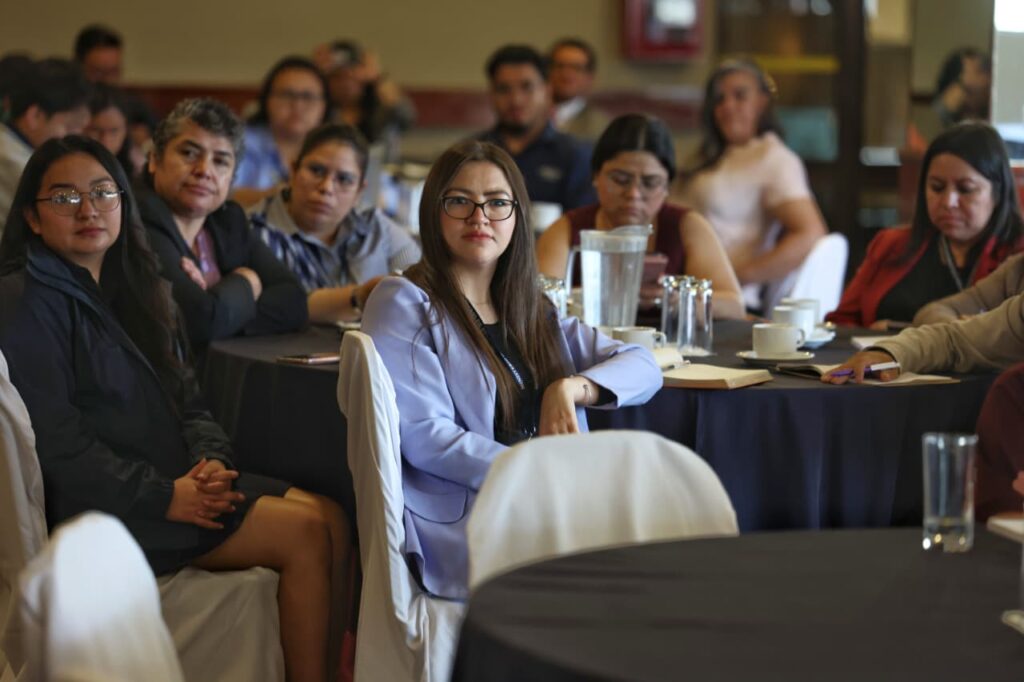 El diplomado impulsa que la prestación del servicio público sea una administración más eficiente.